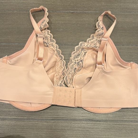 Soma Unlined Lace Trim Plunge Bra - Picture 6 of 13